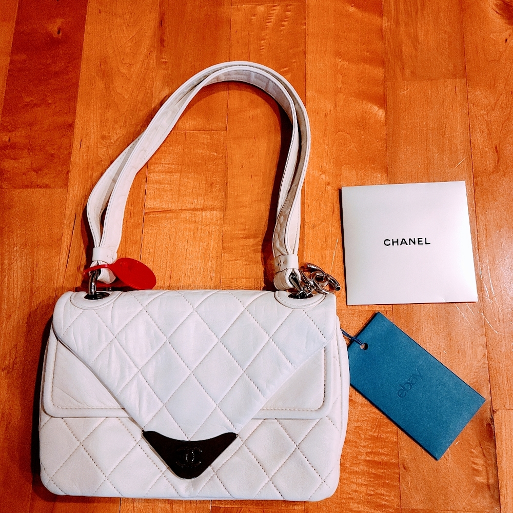 Chanel Ivory Quilted Lambskin Shoulder Bag Super Soft